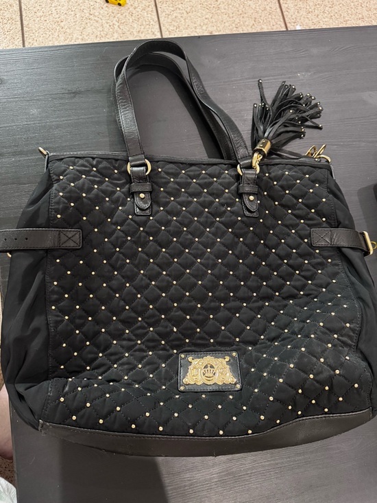 Juicy Couture Handbags - Vintage Juicy Couture Quilted Tote w/ Strap